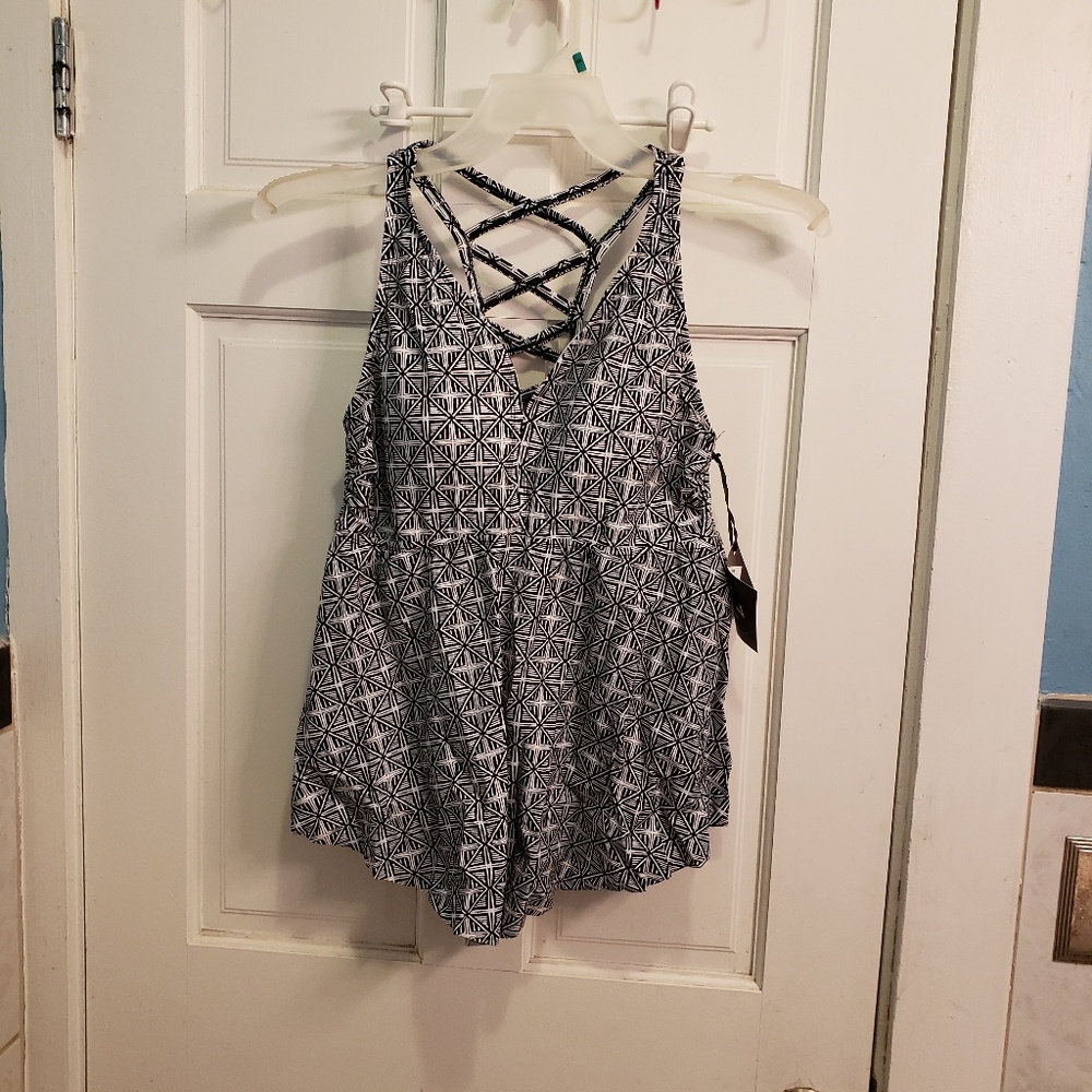 Ava & Viv tankini top